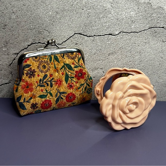 Vintage Inspired Coin Purse and Rose Design Compact Mirror - Picture 1 of 3